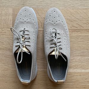 Brand New Never Worn Cold Haan lace up oxfords.